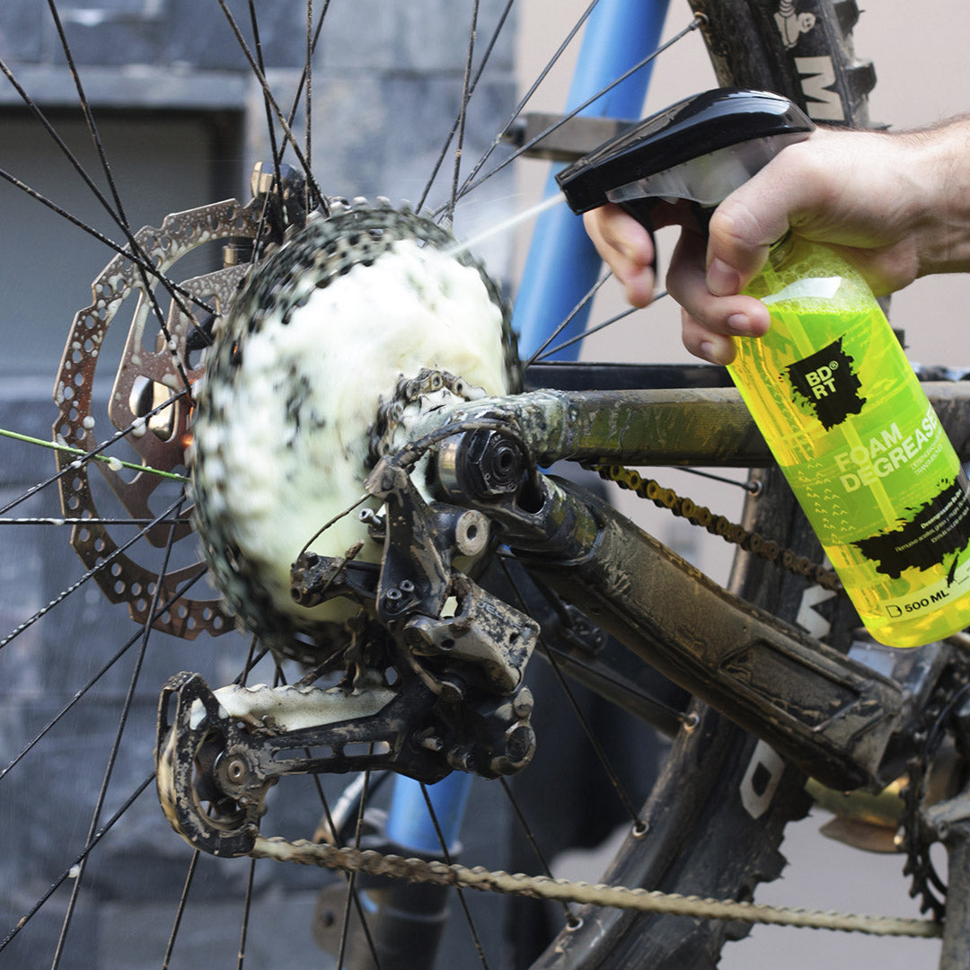 BE_DIRT_DESENGRASANTE_LIMPIEZA_DEPORTE_CICLISMO_FOAM_DEGREASER