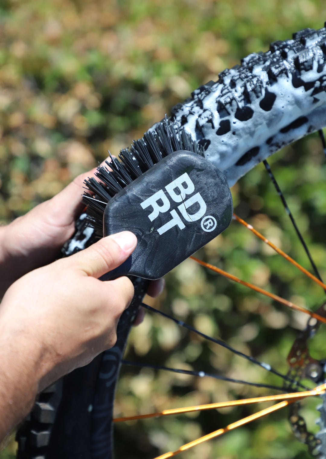 BRUSK_KIT_BE_DIRT_CEPILLO_SUAVE_SOFT_BRUSH_HARD_BRUSH_CEPILLO_DURO_CASSETTE_BRUSH_FLEX_BRUSH_CEPILLO_FLEXIBLE_CUADRO_CADENA_CASSETTE_LLANTAS_CICLISMO_BICICLETA_ENDURO_RUTA